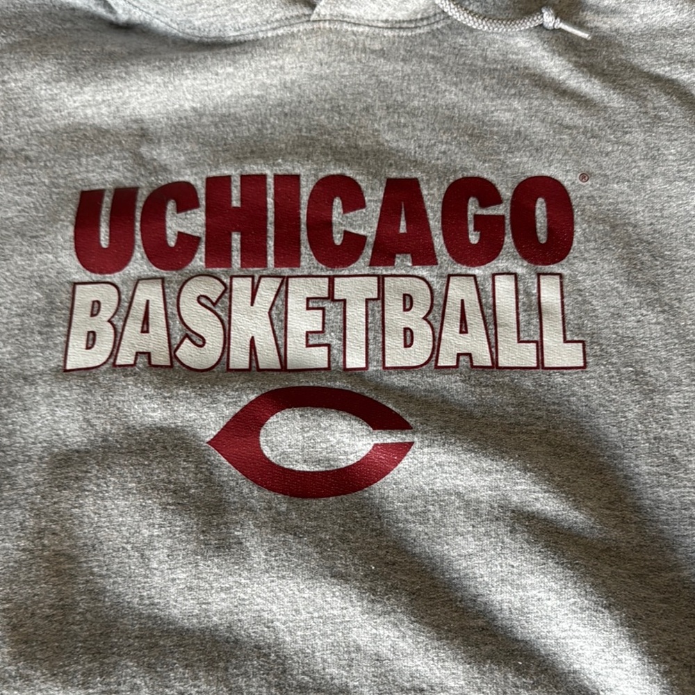 UChicago Basketball Gray Hoodie SZ M